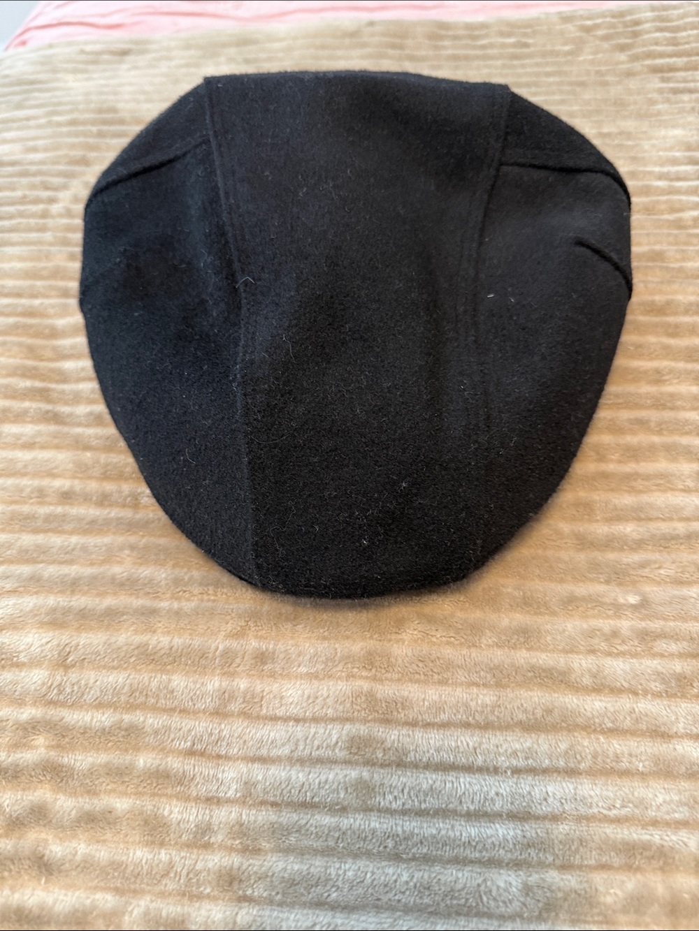 Men's Black Flat Cap - Classic Wool Blend Driving Cap